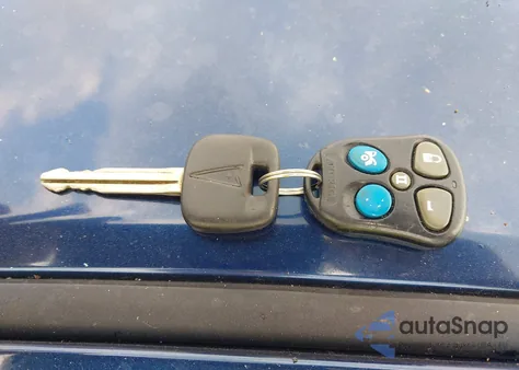 2008 Pontiac Vibe z USA, uszkodzony, nr VIN 5Y2SL658X8Z418316